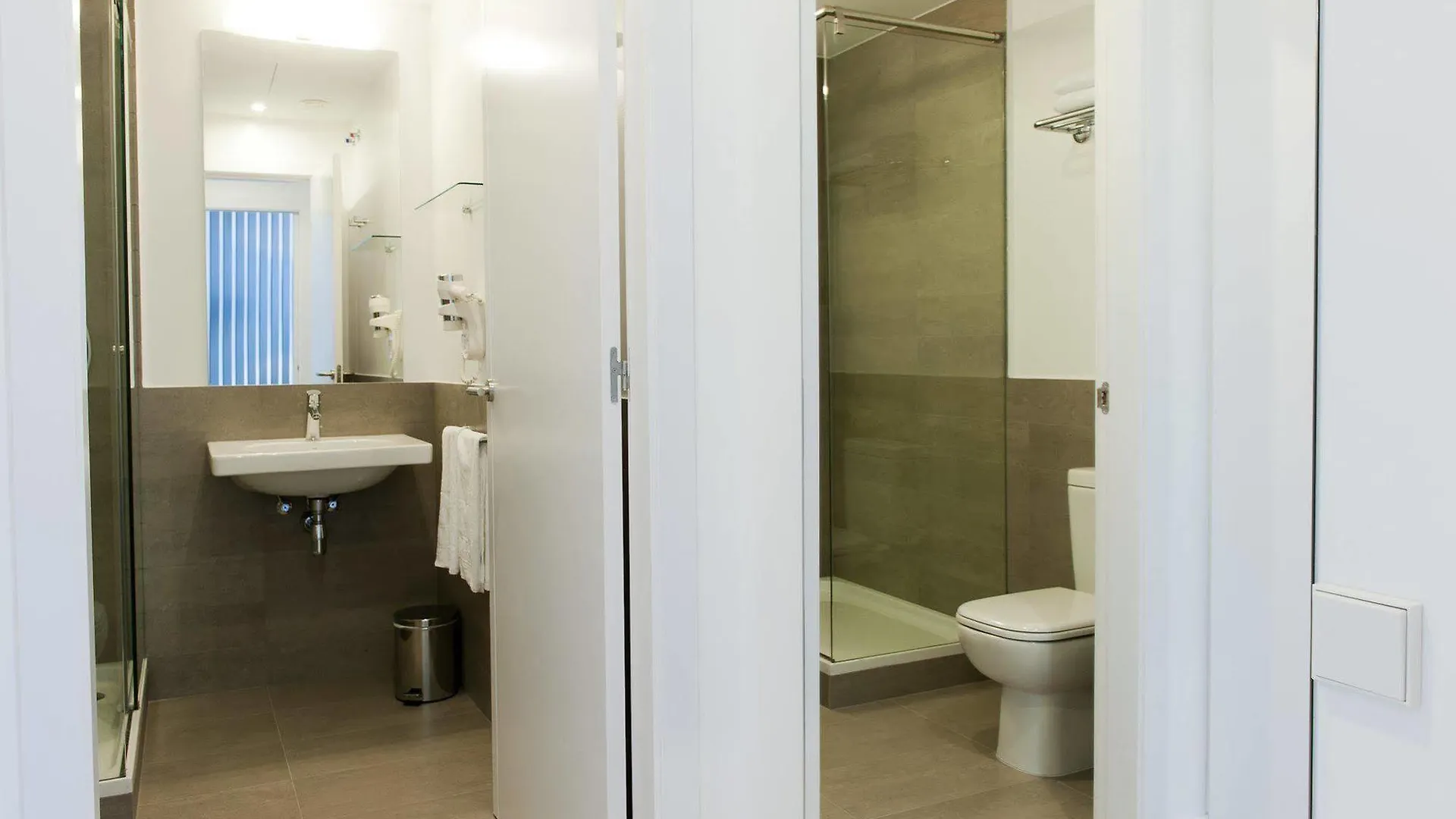 Mh Apartments Barcelona 0*,