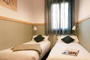 Mh Apartments Barcelona 0*,